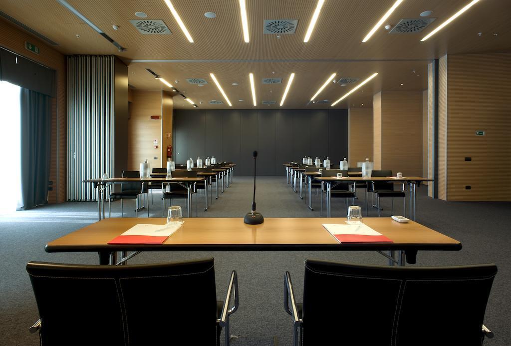 Domina Milano Fiera Novate Milanese Exterior foto